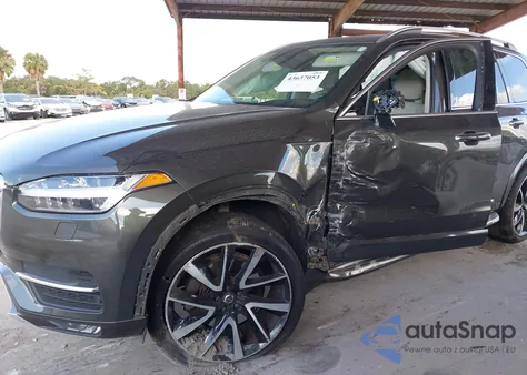 2018 Volvo Xc90 T6 Momentum z USA, uszkodzony, nr VIN YV4A22PK3J1389453